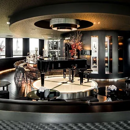 Der Valk - Veghel 우덴