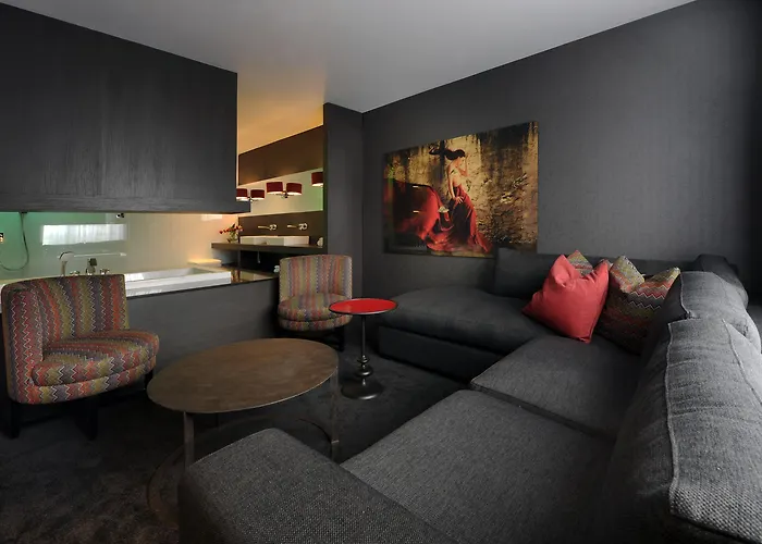 Отель Der Valk - Veghel 4*