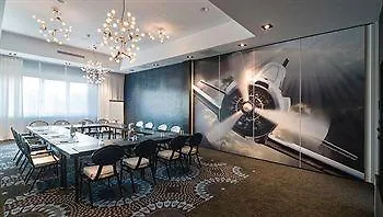 Der Valk - Veghel Уден